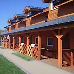 Homes For 6 People, 米兹多洛杰