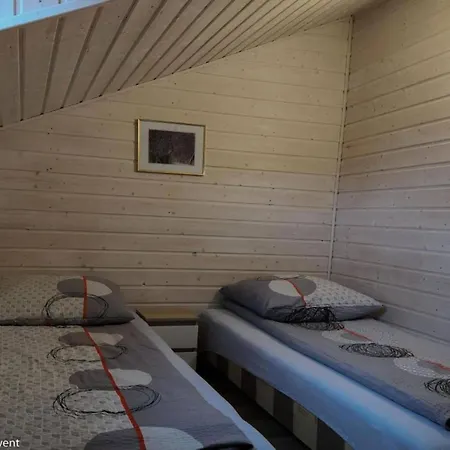 Homes For 6 People, Dom wakacyjny